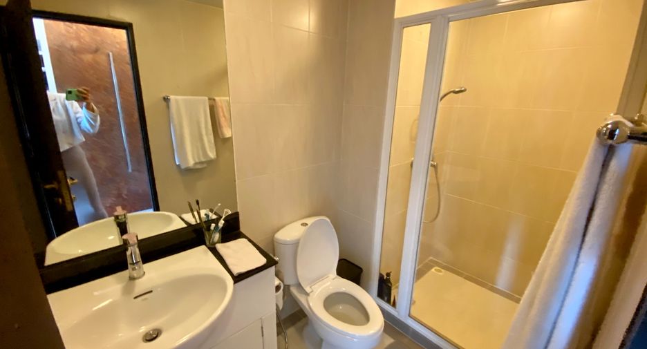 For rent 1 bed condo in Watthana, Bangkok