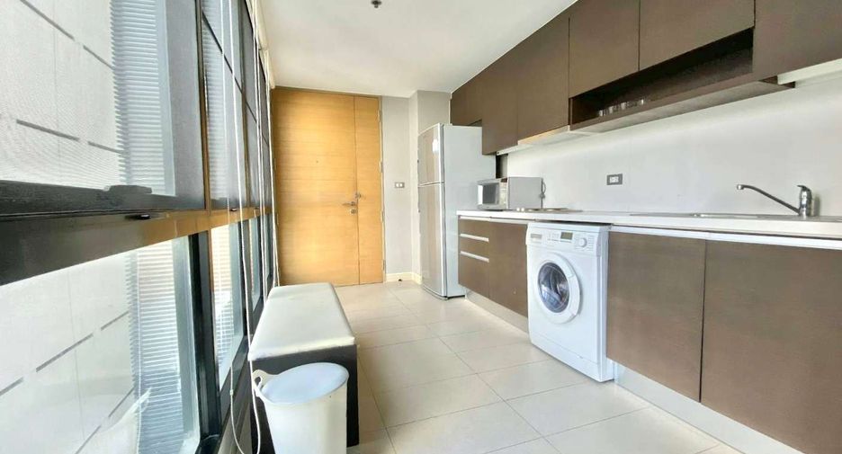 For rent 1 bed condo in Watthana, Bangkok