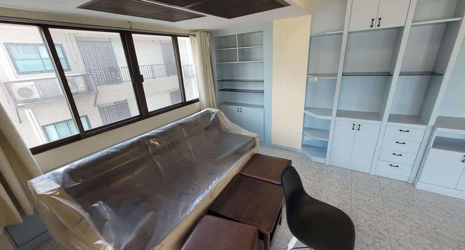 Condo en alquiler de 1 habitaciones en Watthana, Bangkok