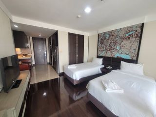 For rent studio condo in Khlong Toei, Bangkok