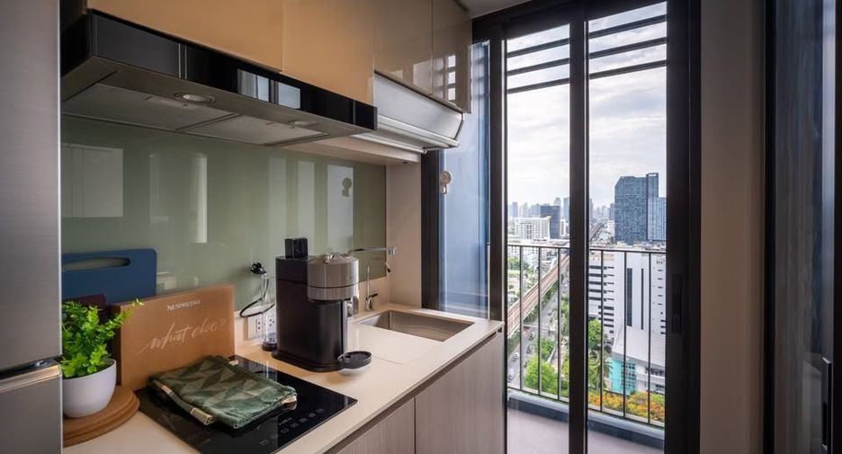 For rent 1 Beds condo in Phra Khanong, Bangkok