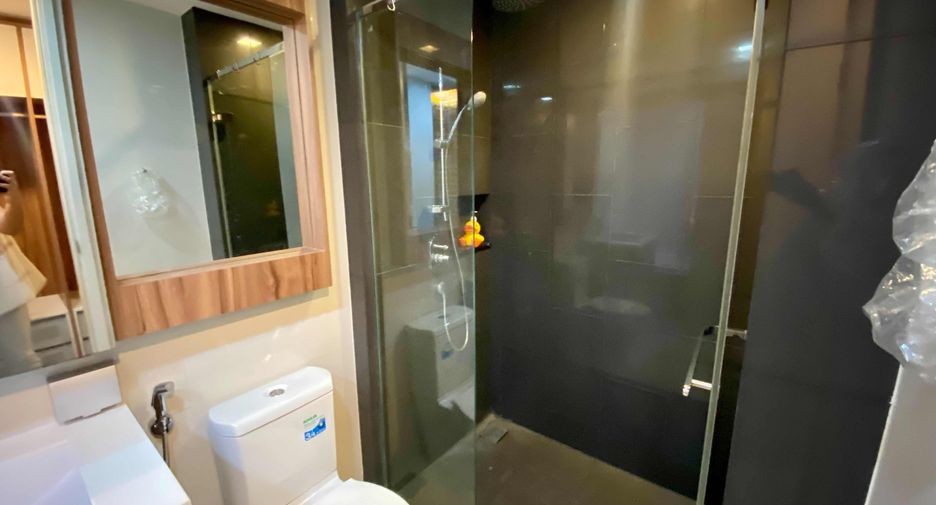 For rent and for sale 1 bed condo in Watthana, Bangkok