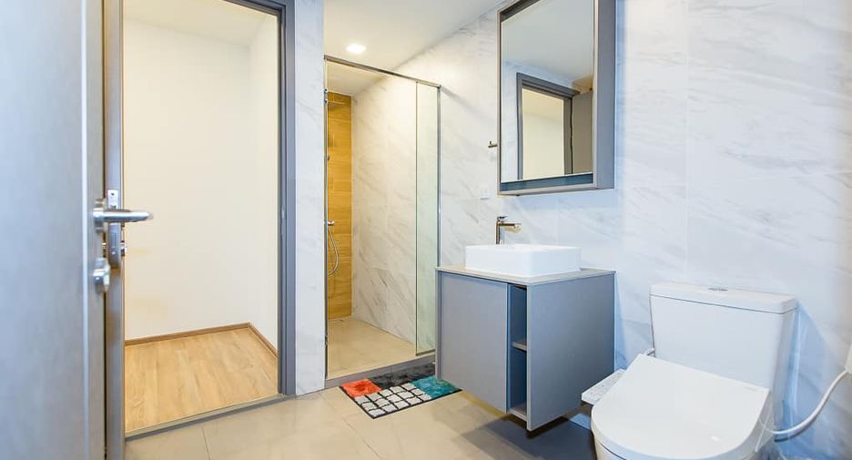 À louer et à vendre 1 chambre condo à Watthana, Bangkok