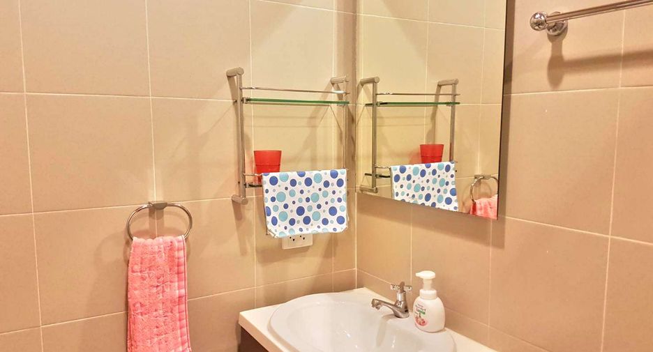 For rent 2 bedrooms condo in Khlong San, Bangkok