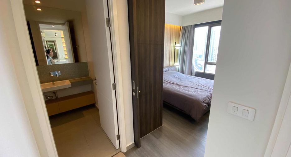 For rent and for sale 1 bed condo in Khlong Toei, Bangkok