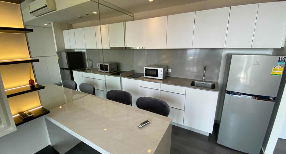 For rent and for sale 1 bed condo in Khlong Toei, Bangkok