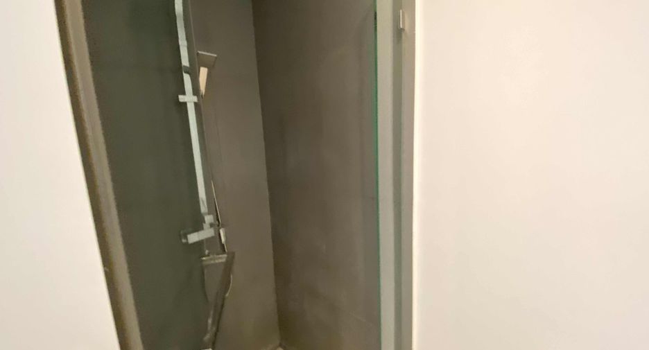 For rent and for sale 1 bed condo in Khlong Toei, Bangkok