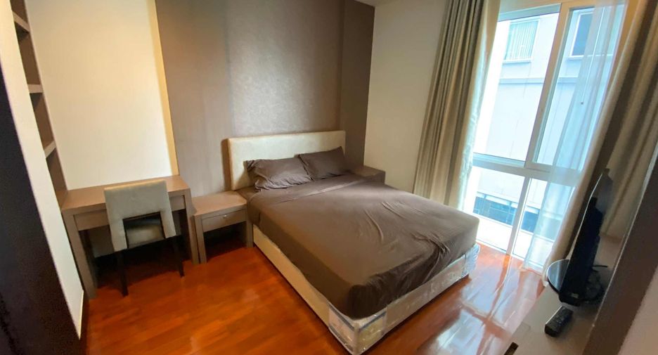 For rent 2 bedrooms condo in Watthana, Bangkok