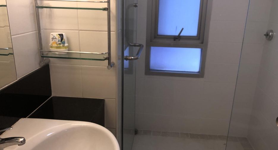 For rent and for sale 2 bedrooms condo in Khlong Toei, Bangkok