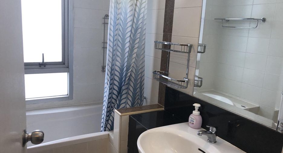 For rent and for sale 2 bedrooms condo in Khlong Toei, Bangkok