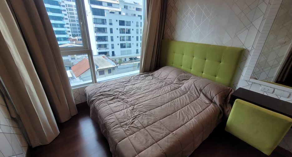Condo en alquiler y en venta de 1 habitaciones en Watthana, Bangkok
