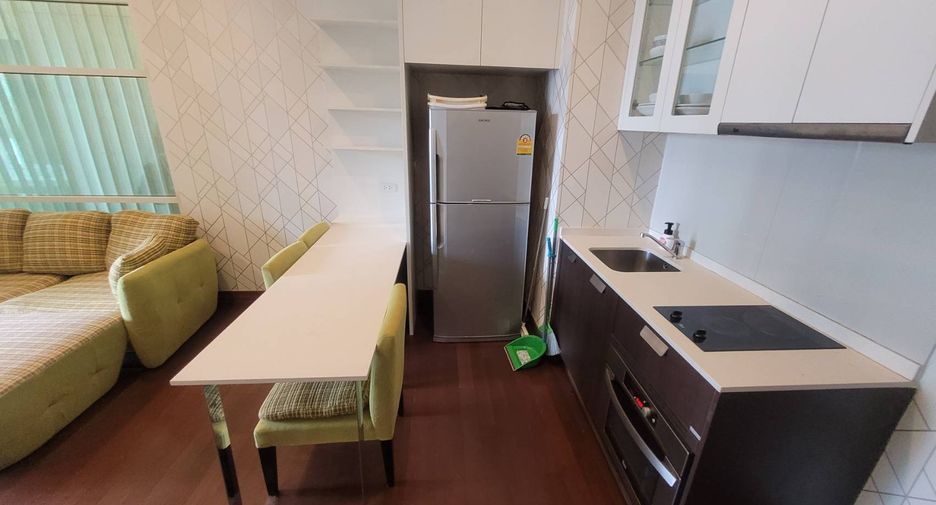 Condo en alquiler y en venta de 1 habitaciones en Watthana, Bangkok