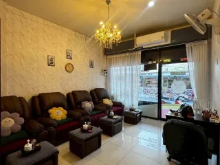 À vendre 1 chambre local commercial à Bang Lamung, Chonburi