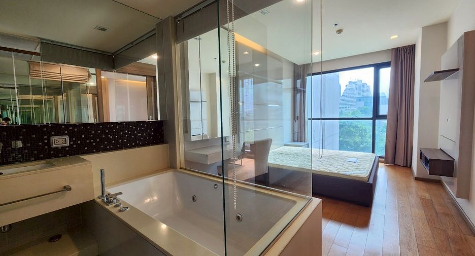 Condo en alquiler y en venta de 1 habitaciones en Sathon, Bangkok