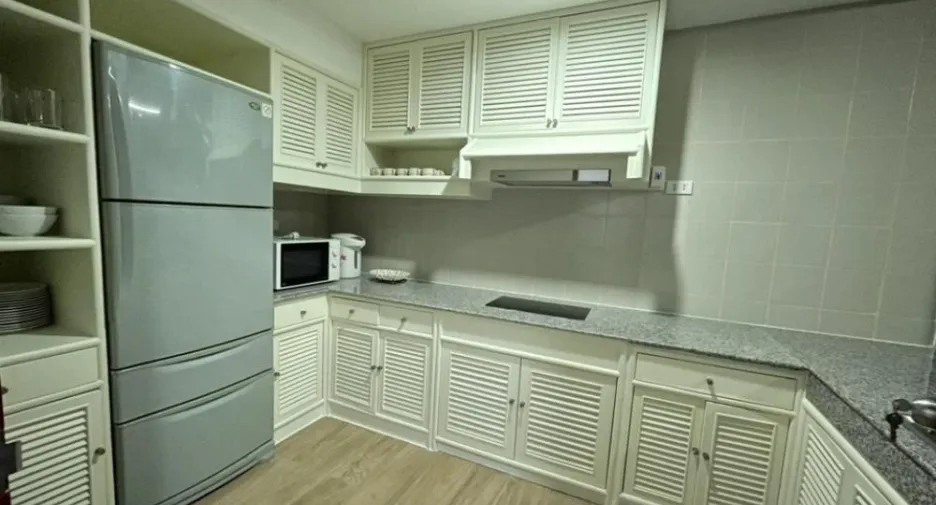 For rent 4 bedrooms condo in Bang Lamung, Chonburi