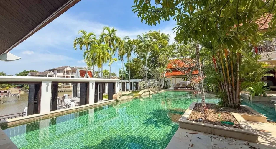 Villa en venta de 5 habitaciones en Na Jomtien, Pattaya