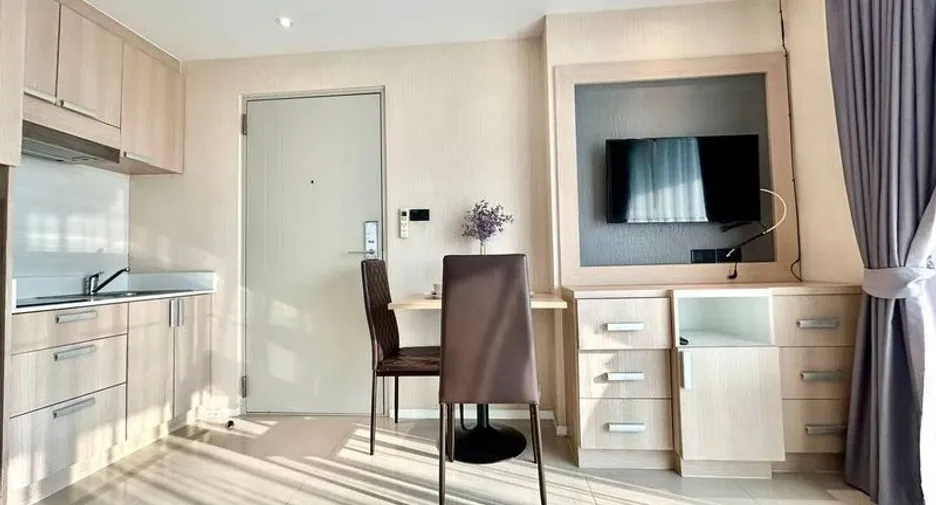 For sale 1 Beds condo in Bang Lamung, Chonburi