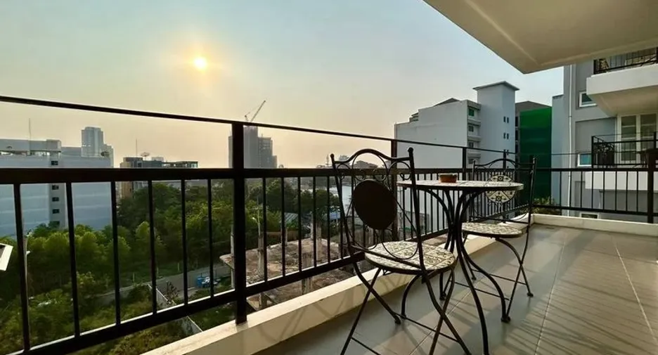 For sale 1 Beds condo in Bang Lamung, Chonburi