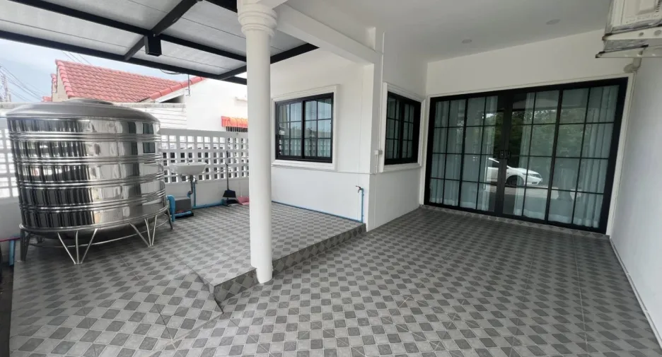 Reihenhaus zum Kauf mit 3 Zimmer in Bang Lamung, Chonburi