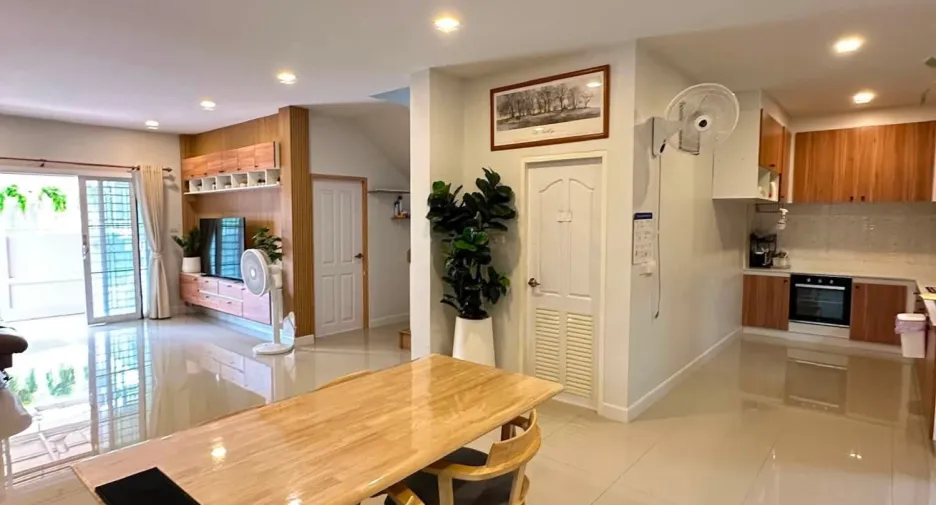 For sale 3 bedrooms house in Bang Lamung, Chonburi