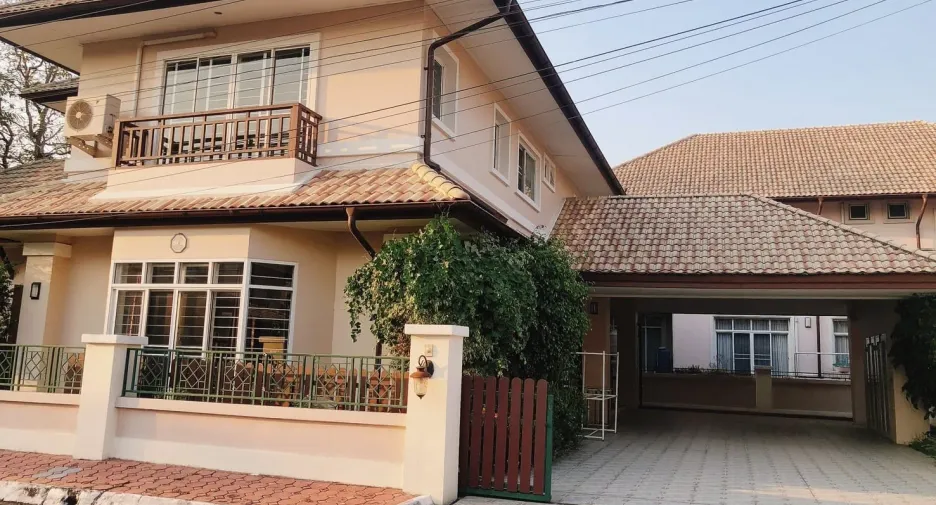À louer 3 chambres maison à Mueang Chiang Mai, Chiang Mai