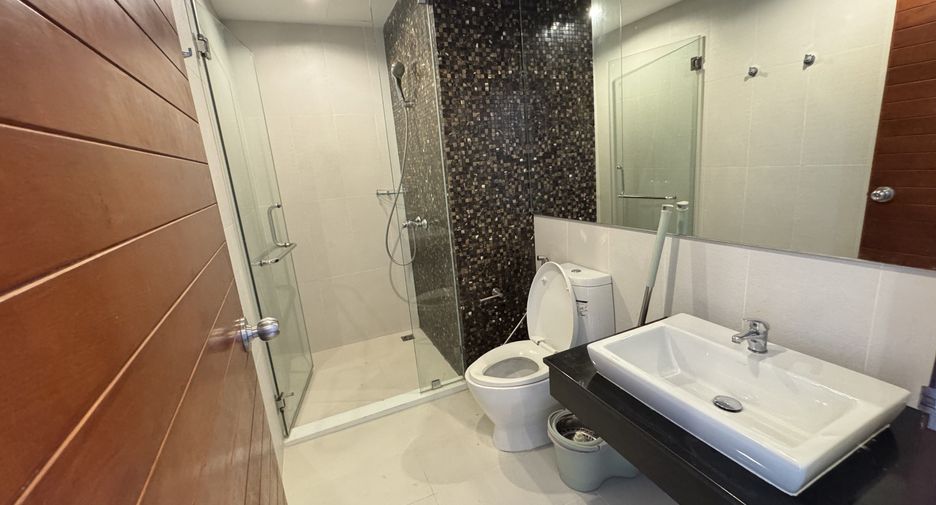 For rent 2 bedrooms condo in Bang Lamung, Chonburi