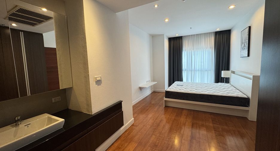 For rent 2 bedrooms condo in Bang Lamung, Chonburi