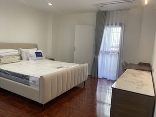 Apartment zur Miete mit 3 Zimmer in Watthana, Bangkok
