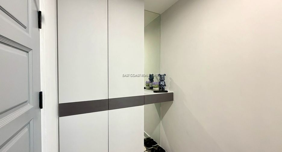 For rent 2 bedrooms condo in Bang Lamung, Chonburi