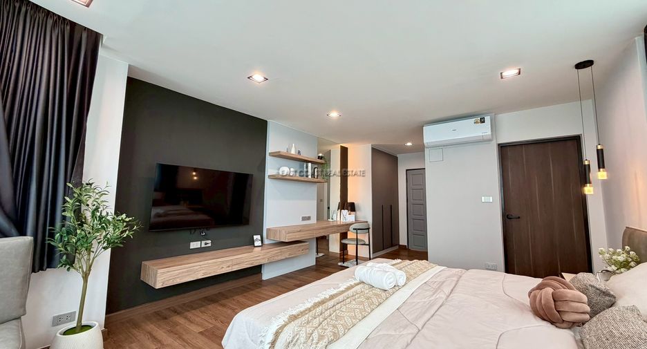 For rent 2 bedrooms condo in Bang Lamung, Chonburi