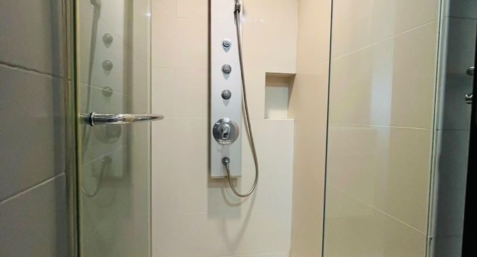 À vendre et à louer studio condo à Khlong Toei, Bangkok