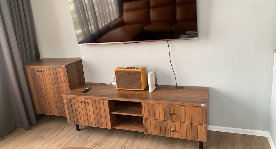 For rent 2 bedrooms condo in Huai Khwang, Bangkok