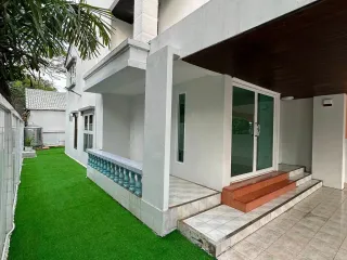 Haus zur Miete mit 2 Zimmer in Mueang Nonthaburi, Nonthaburi