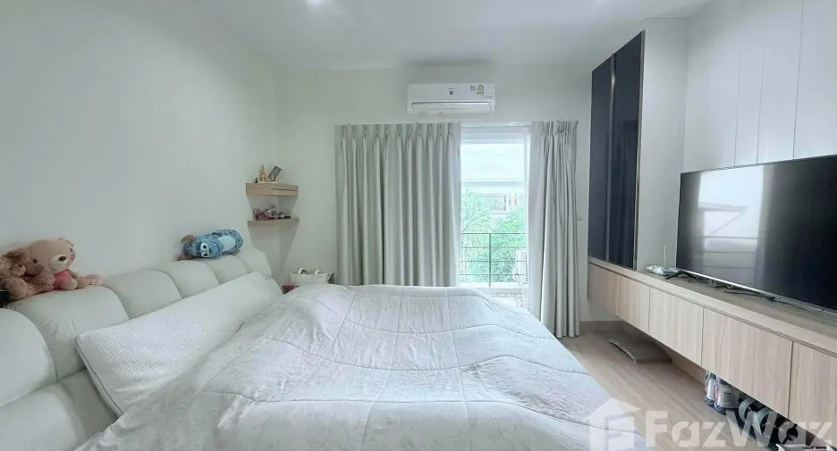 For rent 3 bedrooms townhouse in Bang Bua Thong, Nonthaburi