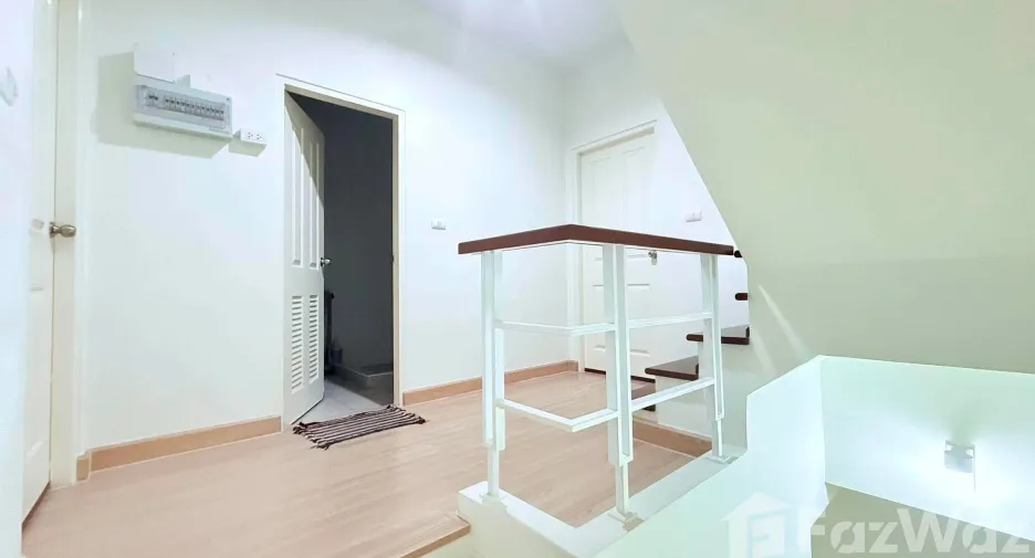 For rent 3 bedrooms townhouse in Bang Bua Thong, Nonthaburi
