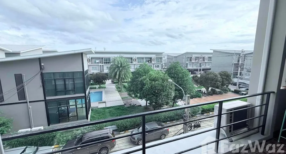 For rent 3 bedrooms townhouse in Bang Bua Thong, Nonthaburi