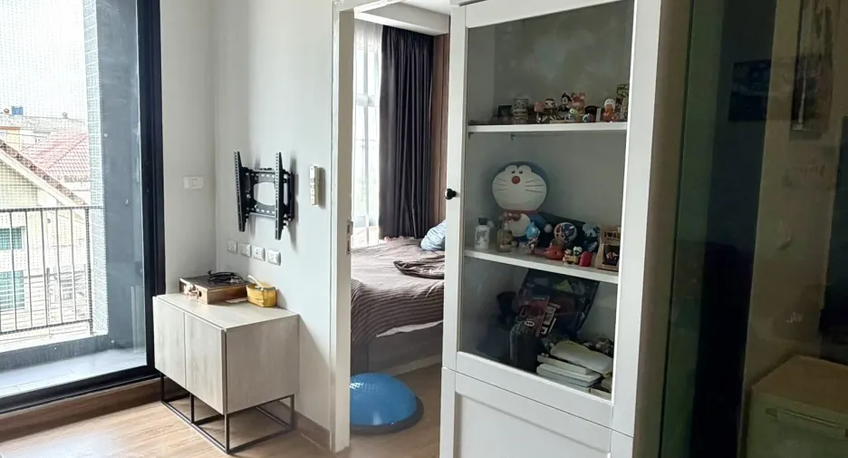 For rent 1 bed condo in Wang Thonglang, Bangkok