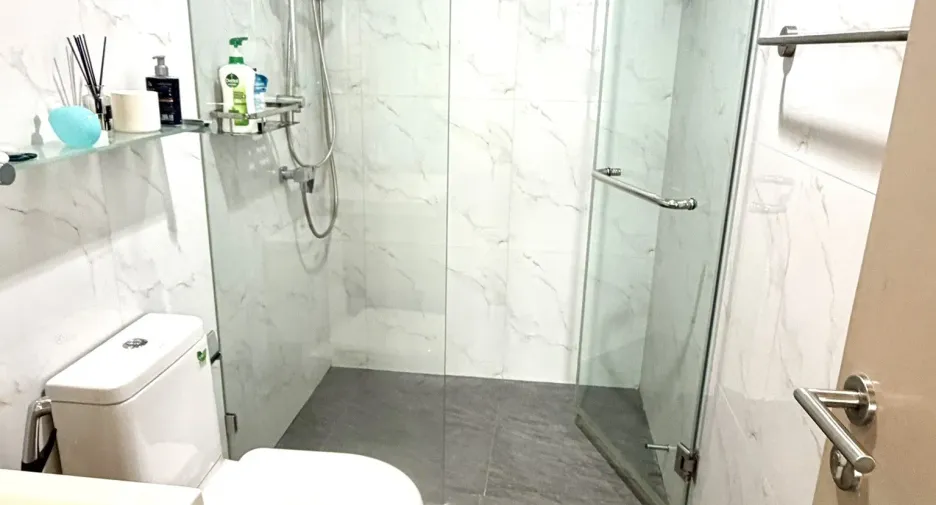 For rent 1 bed condo in Wang Thonglang, Bangkok