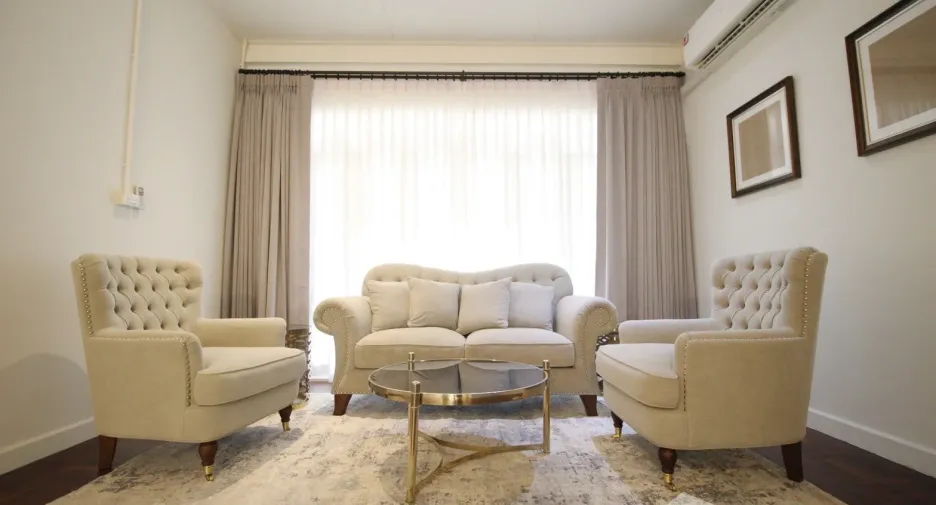 For rent 8 bedrooms house in Lat Phrao, Bangkok
