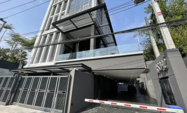 Reihenhaus zur Miete mit 3 Zimmer in Watthana, Bangkok
