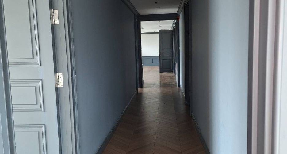 Condo en venta de 4 habitaciones en Khlong Toei, Bangkok