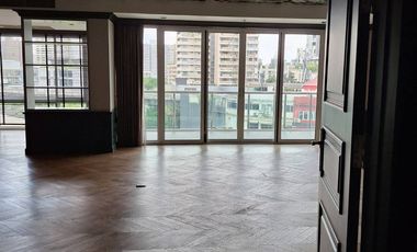 Condo en venta de 4 habitaciones en Khlong Toei, Bangkok