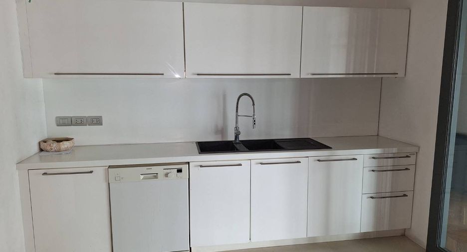 Condo en venta de 4 habitaciones en Khlong Toei, Bangkok
