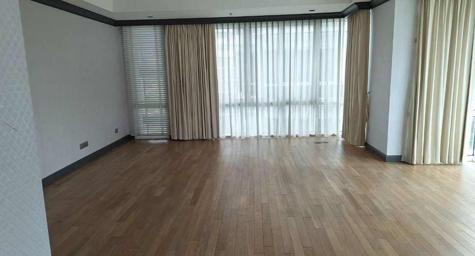 Condo en venta de 4 habitaciones en Khlong Toei, Bangkok