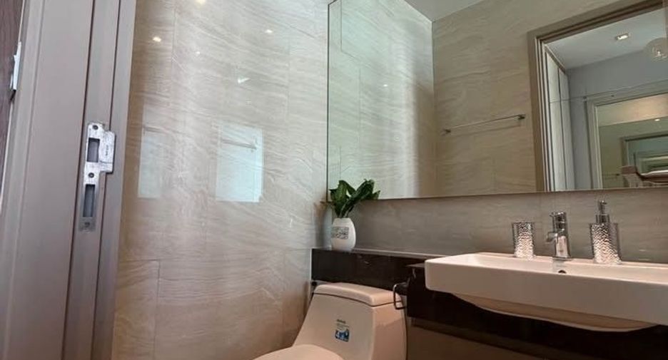 For rent studio condo in Bang Rak, Bangkok