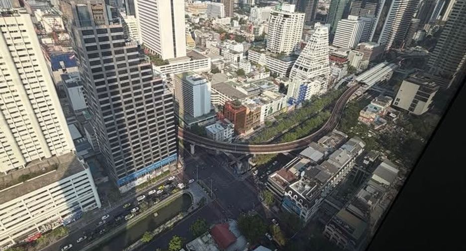 For rent studio condo in Bang Rak, Bangkok