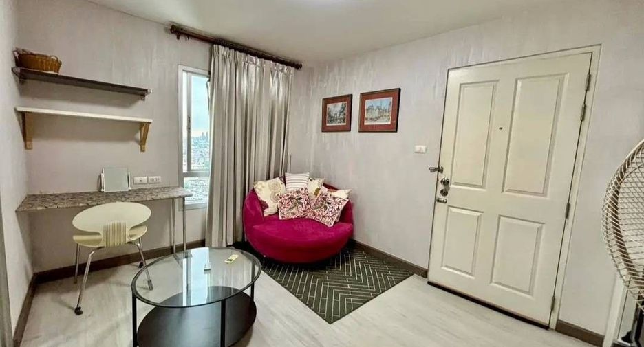 Wohnung zur Miete mit Studio in Yan Nawa, Bangkok