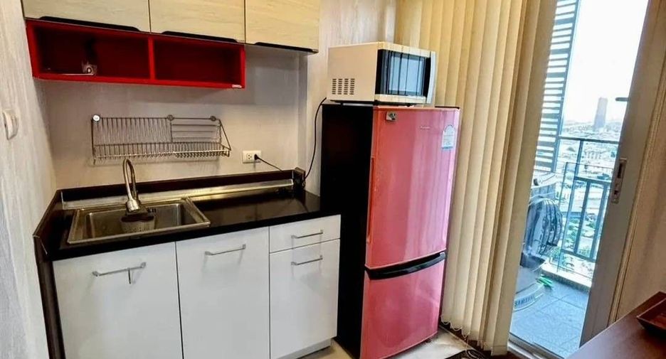 Wohnung zur Miete mit Studio in Yan Nawa, Bangkok