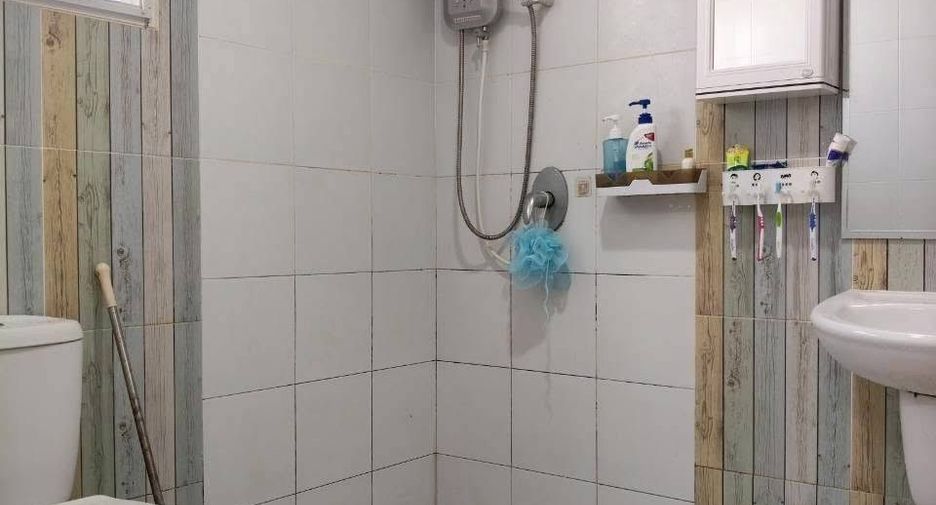 Casa en venta de 3 habitaciones en Bang Phli, Samut Prakan