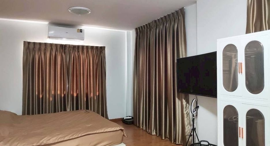 Casa en venta de 3 habitaciones en Bang Phli, Samut Prakan
